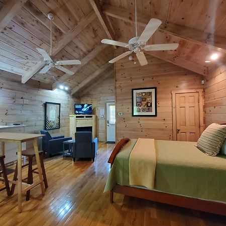 New River Trail Cabins Galax Esterno foto