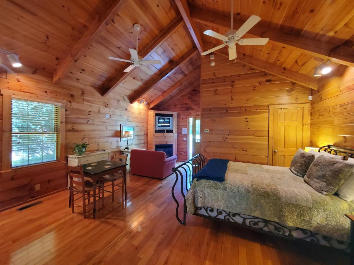 New River Trail Cabins Galax Esterno foto