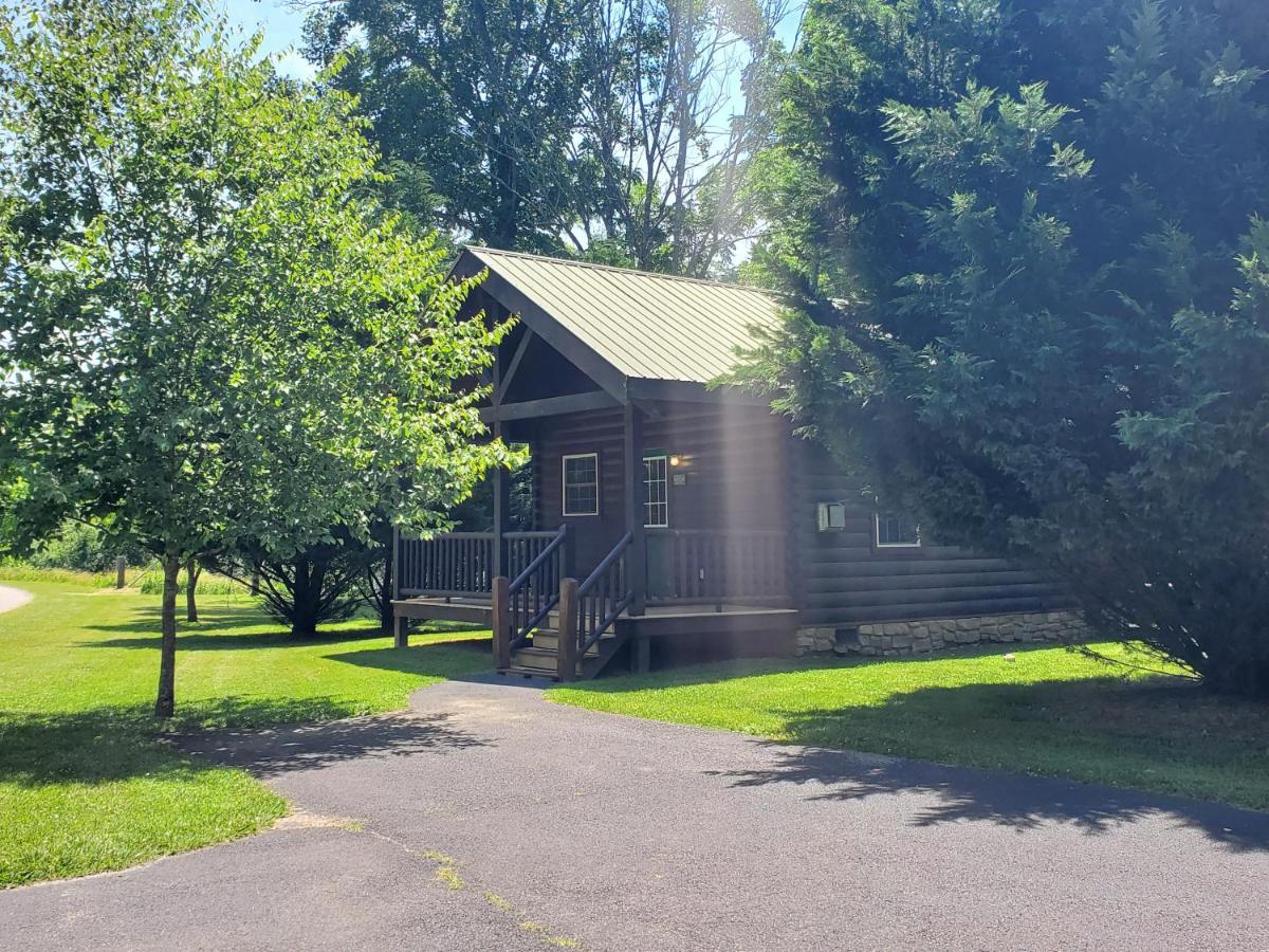 New River Trail Cabins Galax Esterno foto
