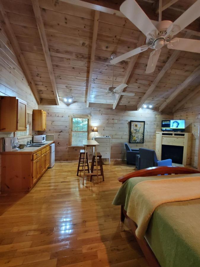 New River Trail Cabins Galax Esterno foto