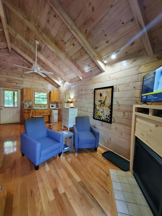 New River Trail Cabins Galax Esterno foto